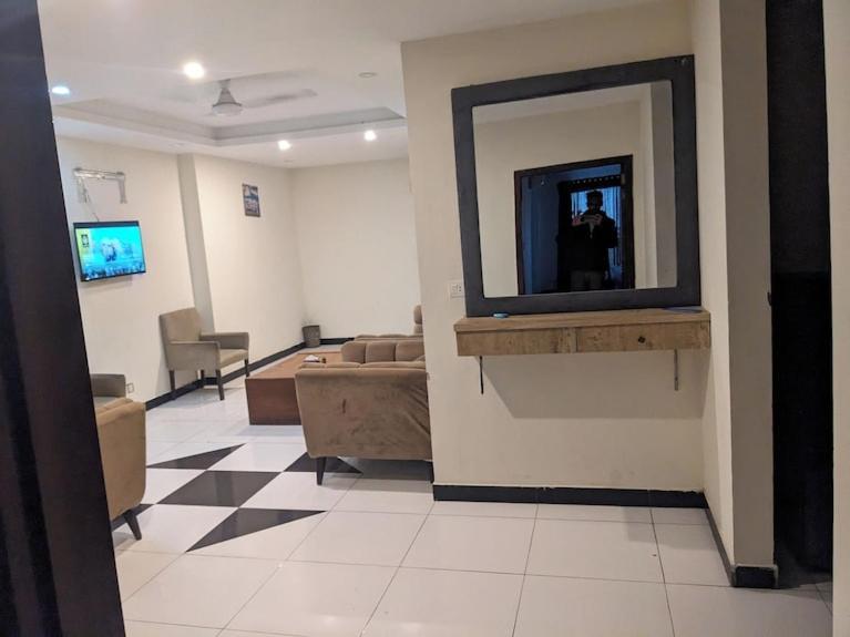 Lavish Hotel Rawalpindi Extérieur photo
